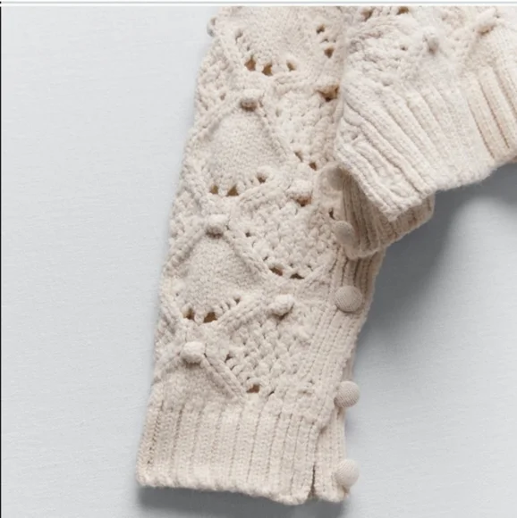 Zara * Cable Knit Sweater With Buttoned Cuffs - Picture 15 of 16